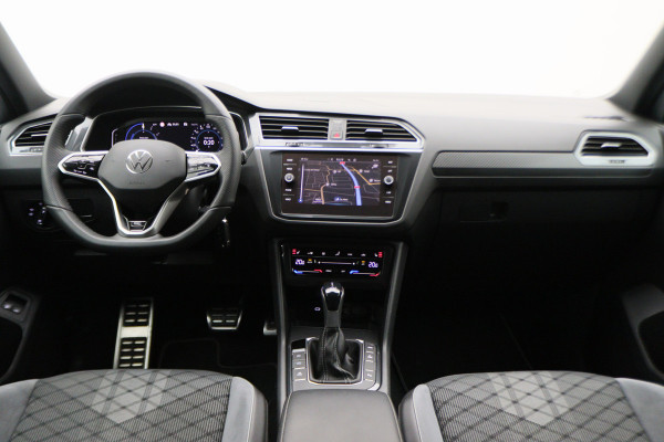 Volkswagen Tiguan 1.4 TSI eHybrid R-Line Business+ IQ-Light, Virtual Cockpit, ACC, Winterpakket, Apple Carplay, PDC, 20''