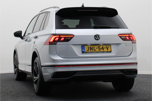 Volkswagen Tiguan 1.4 TSI eHybrid R-Line Business+ IQ-Light, Virtual Cockpit, ACC, Winterpakket, Apple Carplay, PDC, 20''