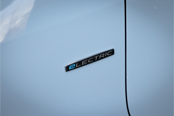 Mercedes-Benz eSprinter 320 L2 Pro 81kWh -LED-