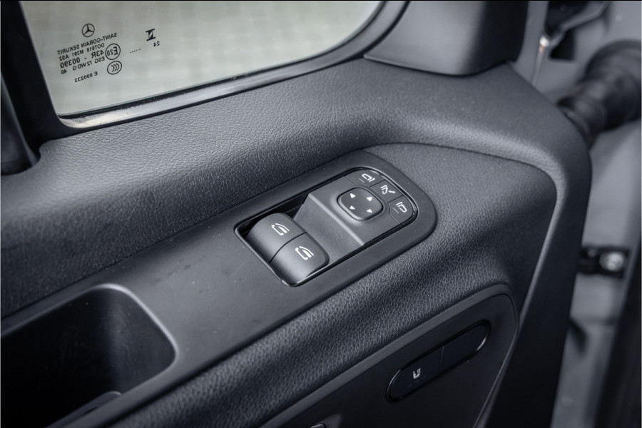 Mercedes-Benz eSprinter 320 L2 Pro 81kWh -LED-