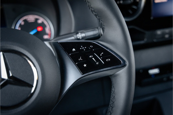 Mercedes-Benz eSprinter 320 L2 Pro 81kWh -LED-