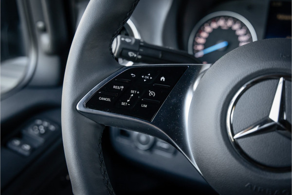 Mercedes-Benz eSprinter 320 L2 Pro 81kWh -LED-