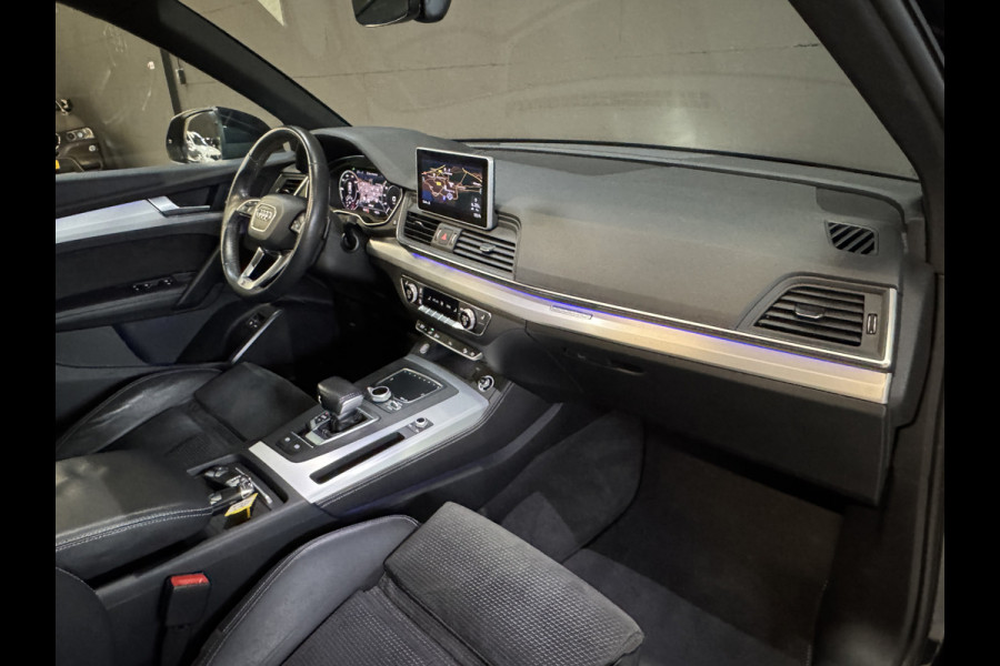 Audi Q5 55 TFSI e quattro Competition | 2x S-Line | Panoramadak | Wegkl. trekhaak | Ambianceverlichting | Adaptive cruise | Carplay | Camera