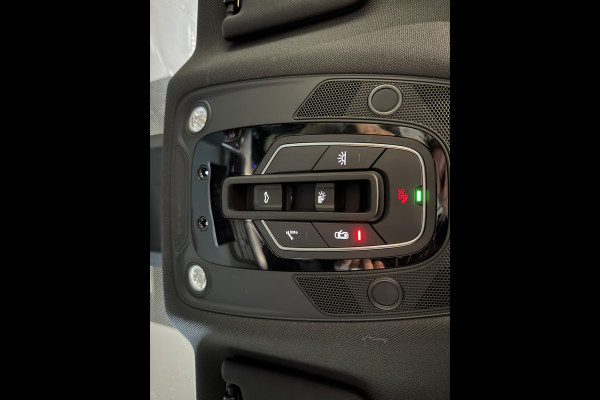 Audi Q5 55 TFSI e quattro Competition | 2x S-Line | Panoramadak | Wegkl. trekhaak | Ambianceverlichting | Adaptive cruise | Carplay | Camera