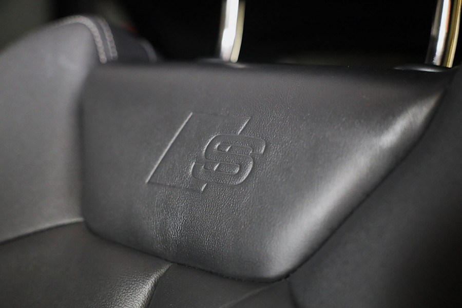 Audi Q3 45 TFSI e S Line Competition / SONOS / Memory / Camera / Lane Assist / Open Panoramadak / Led / Pdc / 21 Inch