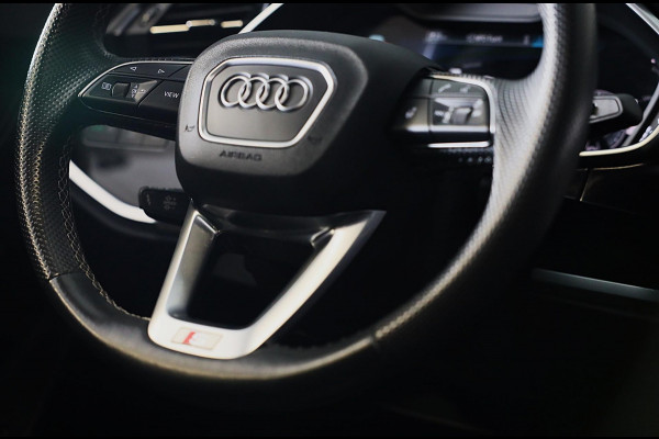 Audi Q3 45 TFSI e S Line Competition / SONOS / Memory / Camera / Lane Assist / Open Panoramadak / Led / Pdc / 21 Inch