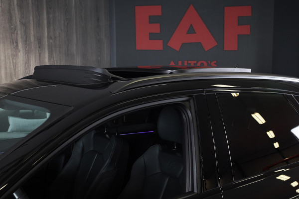 Audi Q3 45 TFSI e S Line Competition / SONOS / Memory / Camera / Lane Assist / Open Panoramadak / Led / Pdc / 21 Inch