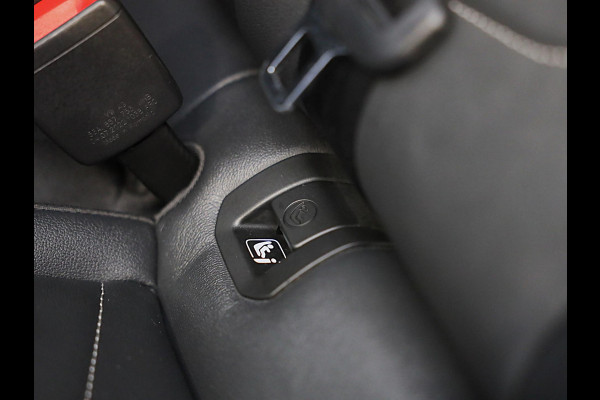 Audi Q3 45 TFSI e S Line Competition / SONOS / Memory / Camera / Lane Assist / Open Panoramadak / Led / Pdc / 21 Inch