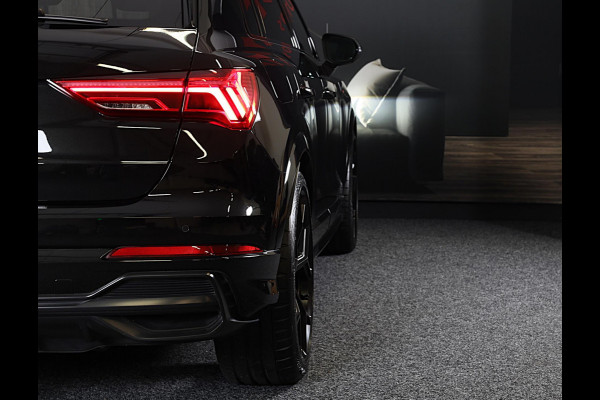 Audi Q3 45 TFSI e S Line Competition / SONOS / Memory / Camera / Lane Assist / Open Panoramadak / Led / Pdc / 21 Inch