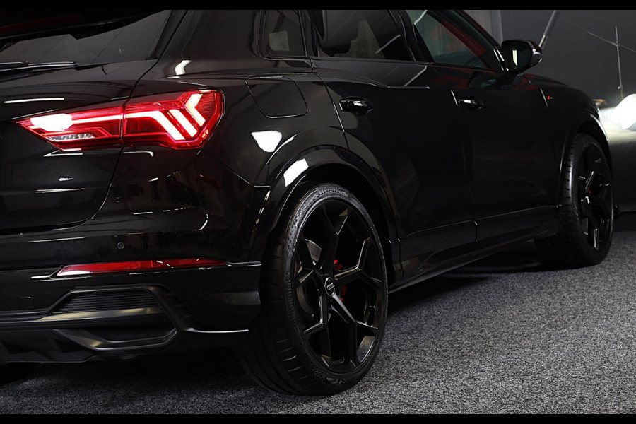 Audi Q3 45 TFSI e S Line Competition / SONOS / Memory / Camera / Lane Assist / Open Panoramadak / Led / Pdc / 21 Inch