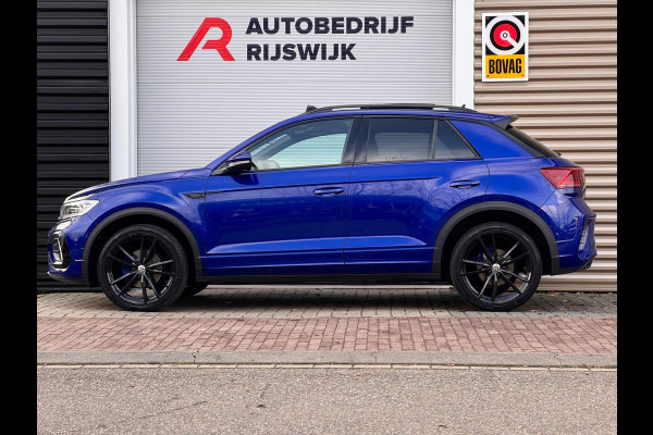 Volkswagen T-Roc 1.5 TSI 3x R-Line Pano/IQ.Light/Keyless/Camera
