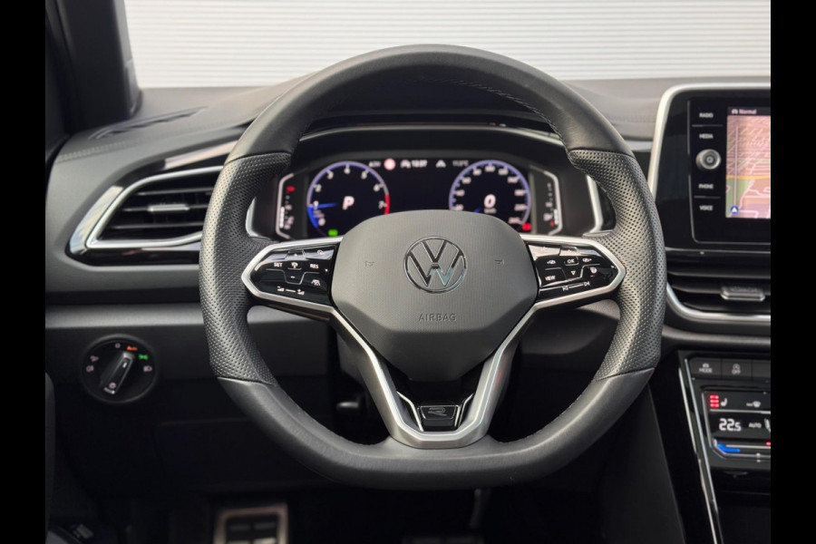 Volkswagen T-Roc 1.5 TSI 3x R-Line Pano/IQ.Light/Keyless/Camera