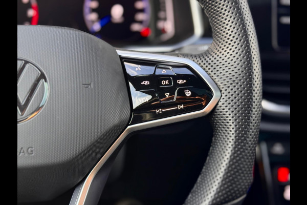 Volkswagen T-Roc 1.5 TSI 3x R-Line Pano/IQ.Light/Keyless/Camera