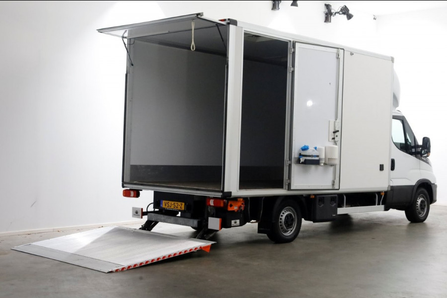 Iveco Daily 35S16 160pk HiMatic Automaat Bakwagen met laadklep en zijdeur 10-2022