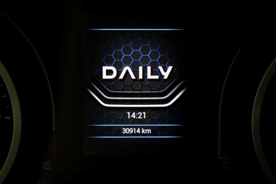 Iveco Daily 35S16 160pk HiMatic Automaat Bakwagen met laadklep en zijdeur 10-2022