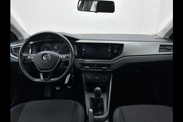Volkswagen Polo Occasion 1.0 TSI Comfortline | Grijs | Tweedehands Volkswagen polo | Cruisecontrol | Airco | Carplay audio