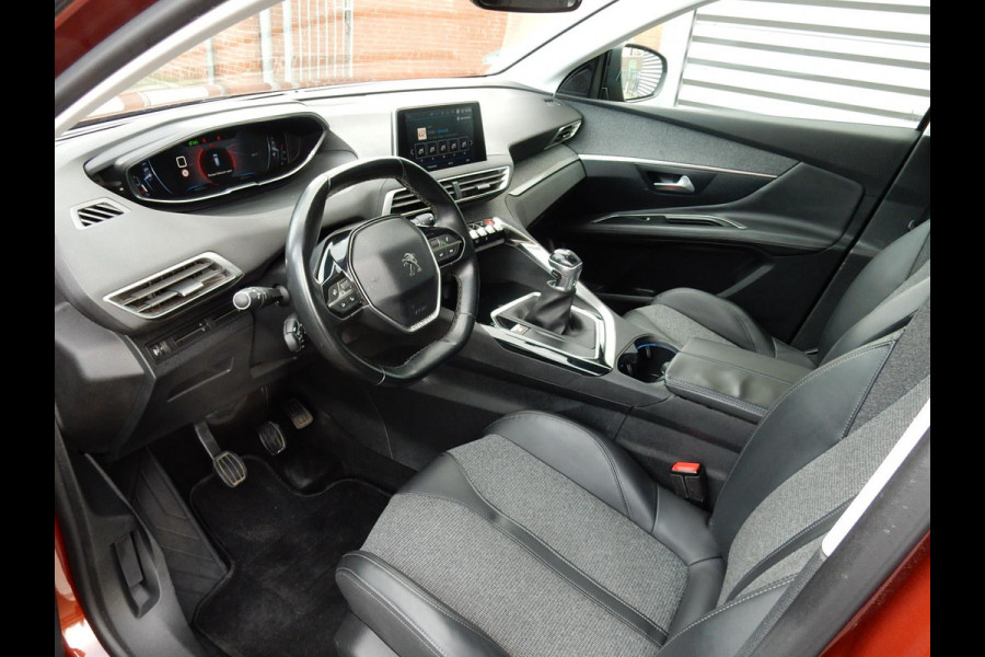 Peugeot 3008 1.2 PURE TECH ALLURE*1/2 LEDER*PANODAK*NAVI*CAMERA*
