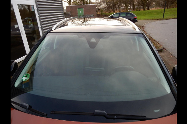 Peugeot 3008 1.2 PURE TECH ALLURE*1/2 LEDER*PANODAK*NAVI*CAMERA*