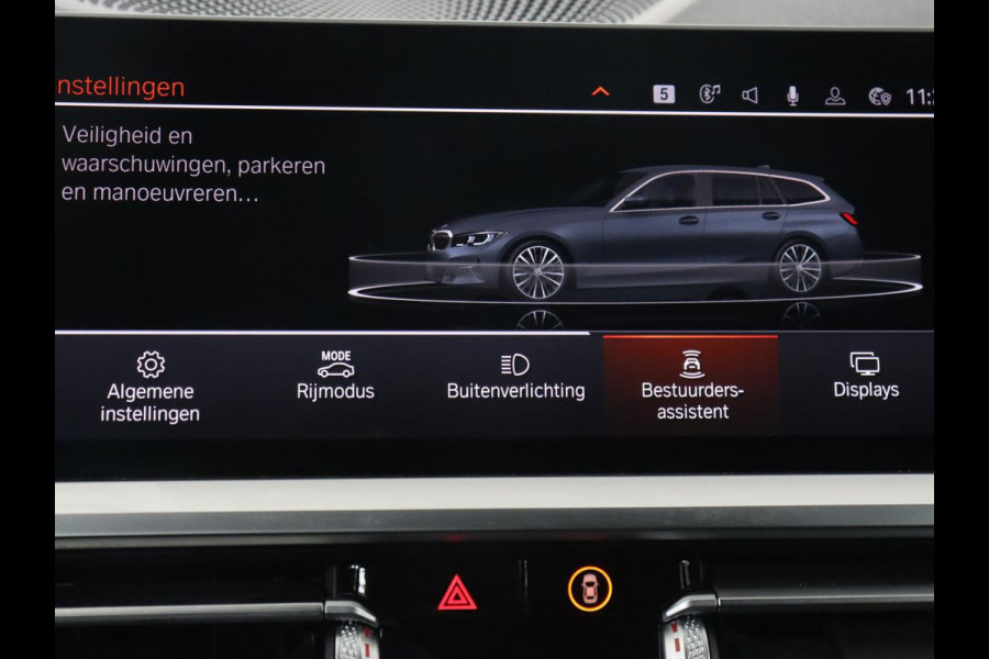 BMW 3 Serie 318i High Executive | Sport Line | Leder | Stoelverwarming | Camera | Sportstoelen | Carplay | Sfeerverlichting | Live Cockpit | Navigatie | Full LED | Climate control | Park Assist | Cruise control