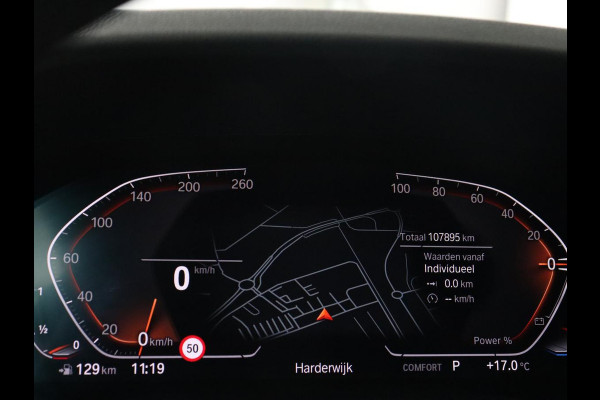 BMW 3 Serie 318i High Executive | Sport Line | Leder | Stoelverwarming | Camera | Sportstoelen | Carplay | Sfeerverlichting | Live Cockpit | Navigatie | Full LED | Climate control | Park Assist | Cruise control