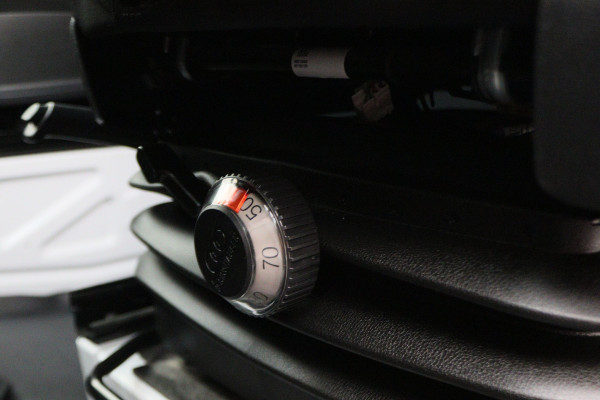 Mercedes-Benz Sprinter 317 CDI L2H2 Airco, Cruise, Chauffeursstoel, Camera, Rijstrooksensor, Trekhaak, DAB