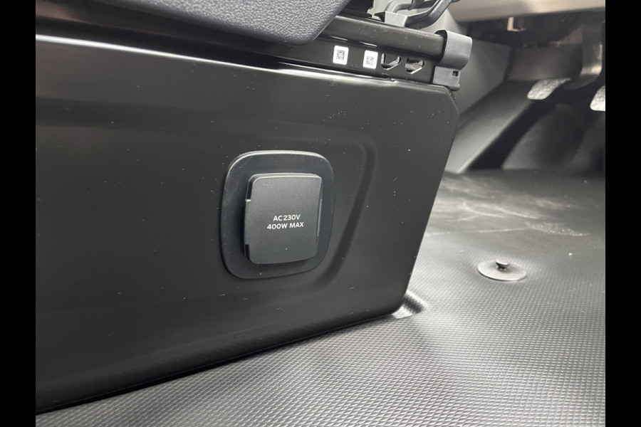 Ford Transit Custom 320 2.0 TDCI L2H1 Trend DC / NIEUW / BPM vrij / 5 persoons / direct leverbaar ! / originele Ford affabriek dubbel cabine / omvormer / dubbele schuifdeur