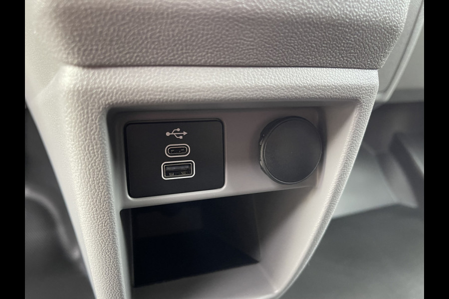 Ford Transit Custom 320 2.0 TDCI L2H1 Trend DC / NIEUW / BPM vrij / 5 persoons / direct leverbaar ! / originele Ford affabriek dubbel cabine / omvormer / dubbele schuifdeur