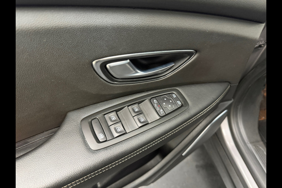 Renault Grand Scénic 1.3 TCe Equilibre 7 persoons | 1/2 Leder | Navi | Camera | Stoelverwarming | 20 Inch