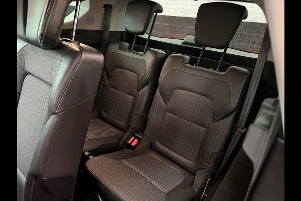 Renault Grand Scénic 1.3 TCe Equilibre 7 persoons | 1/2 Leder | Navi | Camera | Stoelverwarming | 20 Inch