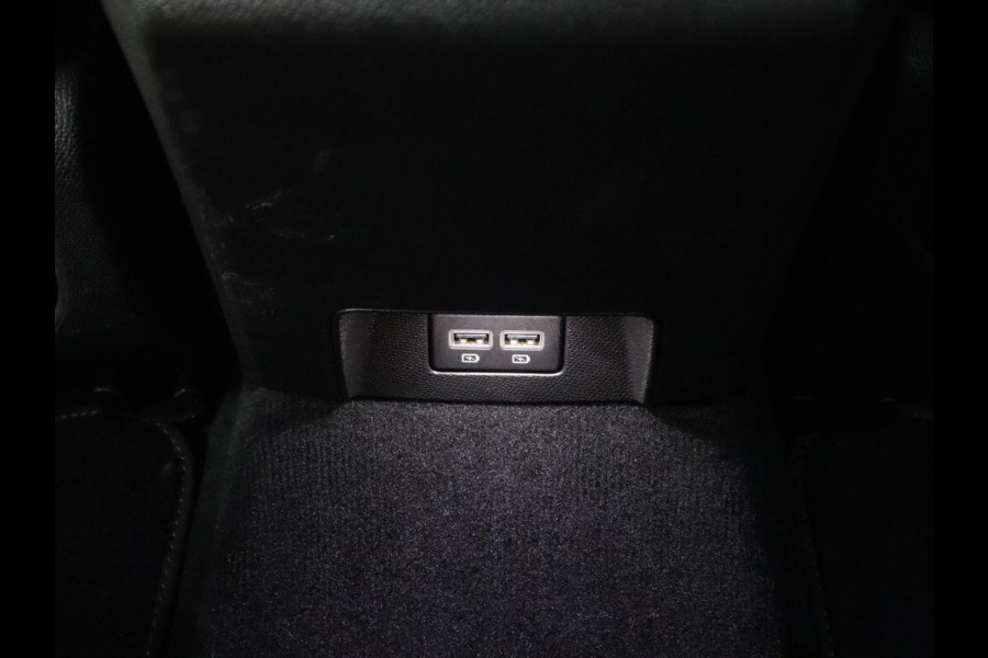 Peugeot 508 1.6 HYbrid 225 Allure | Stoelverwarming | Trekhaak | Adaptive cruise | Camera | Carplay | Half leder | Keyless | Full LED | Climate control | Sfeerverlichting | PHEV | Plug In