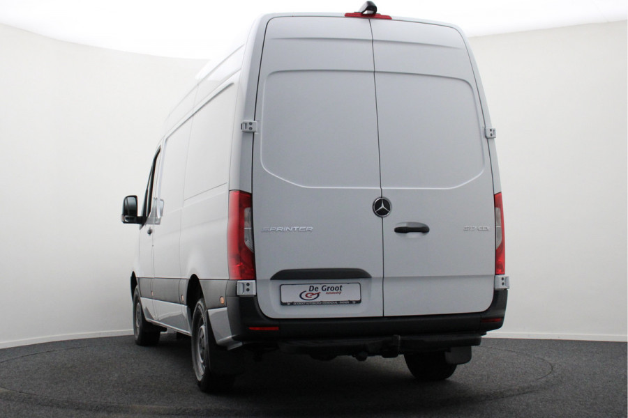 Mercedes-Benz Sprinter 317 CDI L2H2 Airco, Cruise, Chauffeursstoel, Camera, Rijstrooksensor, Trekhaak, DAB