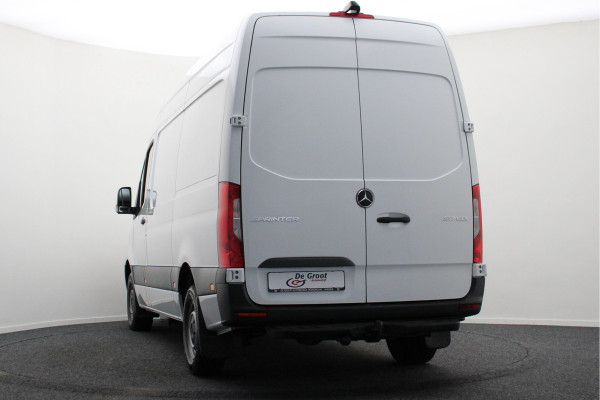 Mercedes-Benz Sprinter 317 CDI L2H2 Airco, Cruise, Chauffeursstoel, Camera, Rijstrooksensor, Trekhaak, DAB