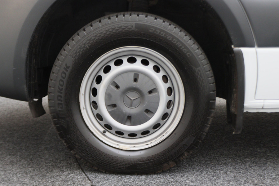 Mercedes-Benz Sprinter 317 CDI L2H2 Airco, Cruise, Chauffeursstoel, Camera, Rijstrooksensor, Trekhaak, DAB