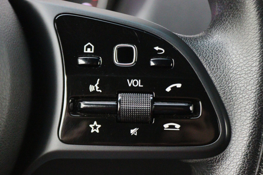 Mercedes-Benz Sprinter 317 CDI L2H2 Airco, Cruise, Chauffeursstoel, Camera, Rijstrooksensor, Trekhaak, DAB