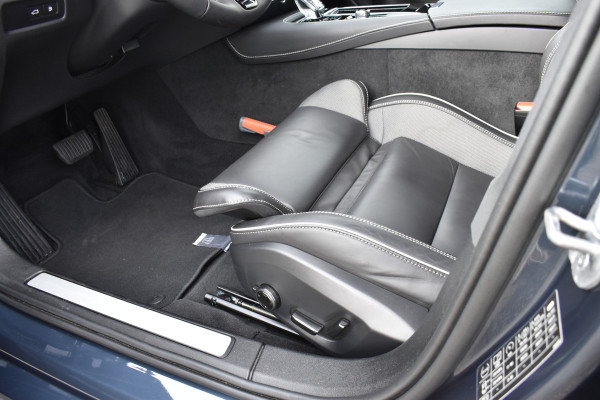 Volvo V60 T6 AWD 350PK Plug-in Hybrid Plus Dark | Trekhaak | H&K | 360 Camera| BLIS | ACC | Leder | Stuurverwarming