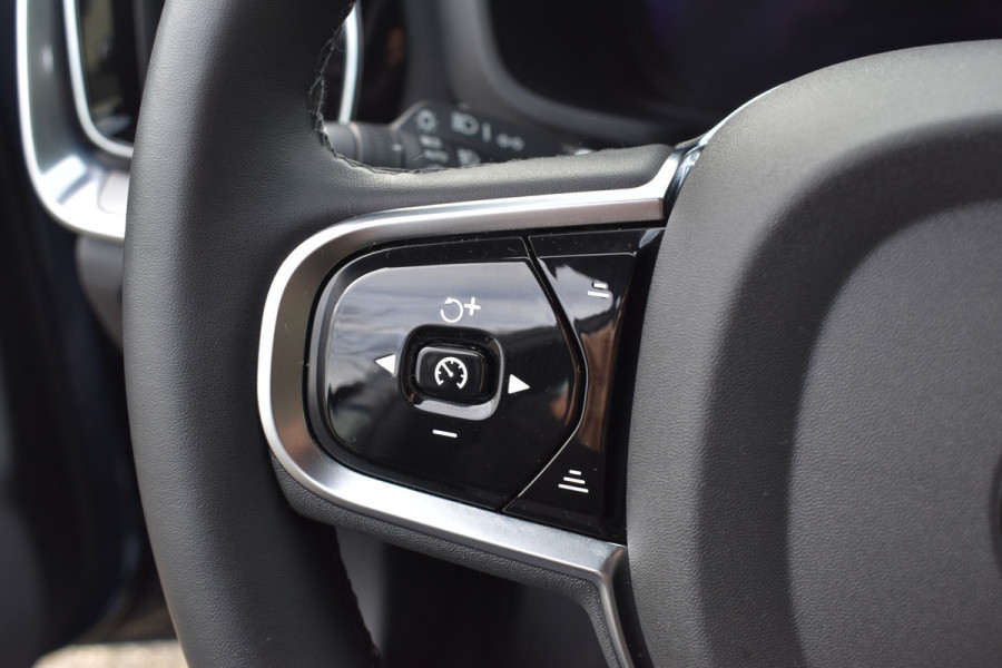 Volvo V60 T6 AWD 350PK Plug-in Hybrid Plus Dark | Trekhaak | H&K | 360 Camera| BLIS | ACC | Leder | Stuurverwarming