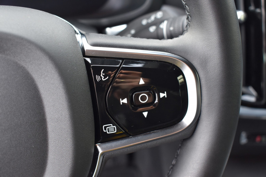 Volvo V60 T6 AWD 350PK Plug-in Hybrid Plus Dark | Trekhaak | H&K | 360 Camera| BLIS | ACC | Leder | Stuurverwarming