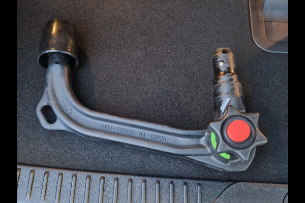 Ford FOCUS Wagon 1.0 EcoBoost Titanium Business | Dealeronderhouden! | 1e Eig | Trekhaak | AGR Stoelen | Full LED | Climate Control | Cruise Control |