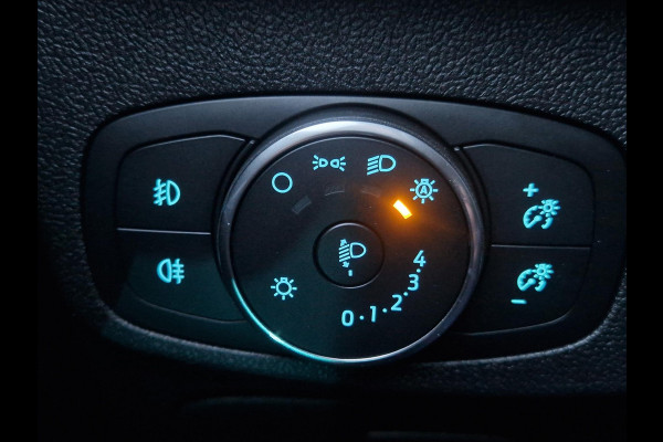 Ford FOCUS Wagon 1.0 EcoBoost Titanium Business | Dealeronderhouden! | 1e Eig | Trekhaak | AGR Stoelen | Full LED | Climate Control | Cruise Control |