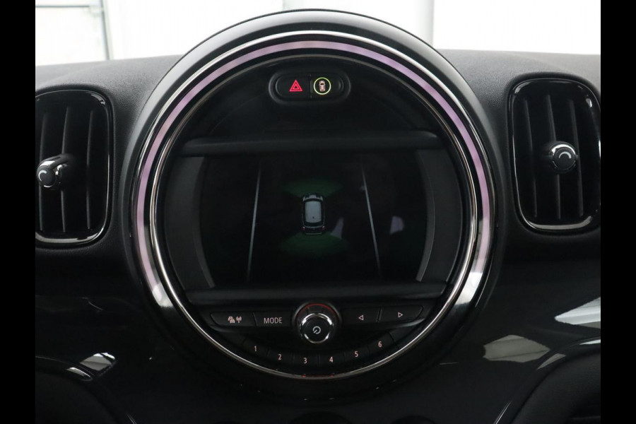 MINI Countryman 1.5 Cooper Chili | Automaat | Full LED | Navigatie | Parkeerhulp | Climate control | 17'' | Bluetooth | Cruise control