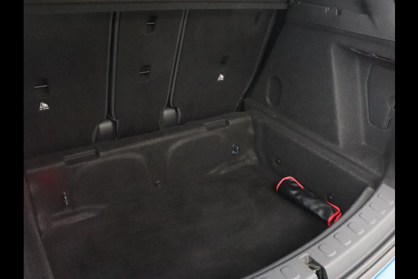 MINI Countryman 1.5 Cooper Chili | Automaat | Full LED | Navigatie | Parkeerhulp | Climate control | 17'' | Bluetooth | Cruise control