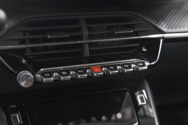 Peugeot 2008 PureTech 130 Allure Pack | Adaptieve Cruise Control | Stoelverwarming | Camera | Apple Carplay