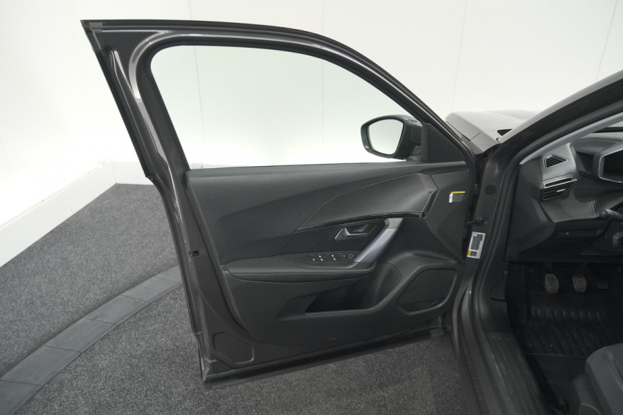 Peugeot 2008 PureTech 130 Allure Pack | Adaptieve Cruise Control | Stoelverwarming | Camera | Apple Carplay