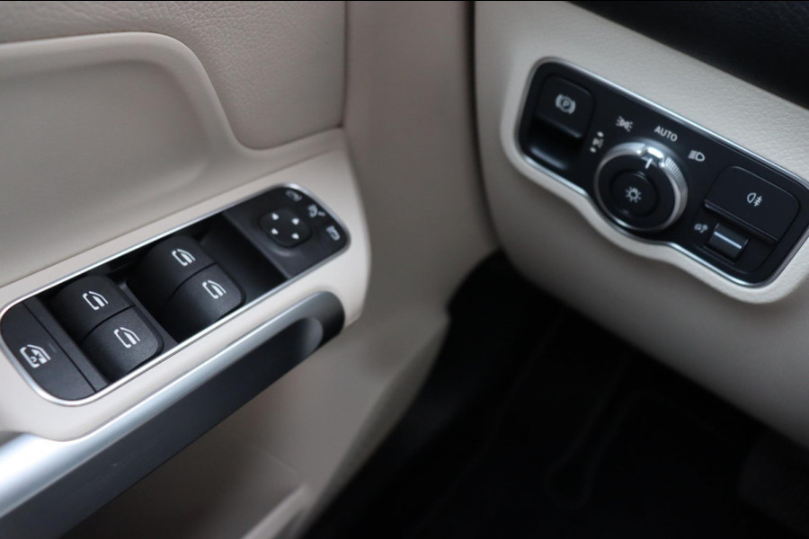 Mercedes-Benz Glb 200 Bus.Sol. Luxury org.NL el.trekhaak schuifdak leer+vw camera parkeerhulp