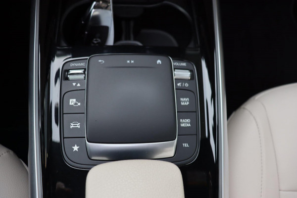 Mercedes-Benz Glb 200 Bus.Sol. Luxury org.NL el.trekhaak schuifdak leer+vw camera parkeerhulp