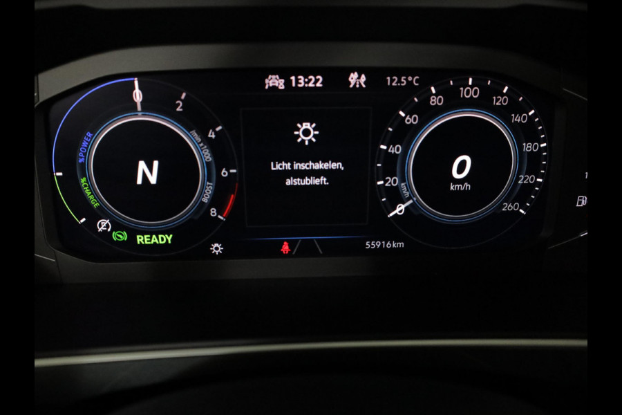 Volkswagen Tiguan 1.4 TSI eHybrid Life Active 245 pk Automaat (DSG) | Navigatie via App | Panoramadak | Trekhaak (wergklapbaar) Parkeersensoren | Stoelverwarming v/a |