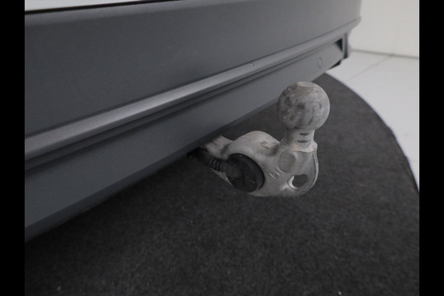 Volkswagen Tiguan 1.4 TSI eHybrid Life Active 245 pk Automaat (DSG) | Navigatie via App | Panoramadak | Trekhaak (wergklapbaar) Parkeersensoren | Stoelverwarming v/a |