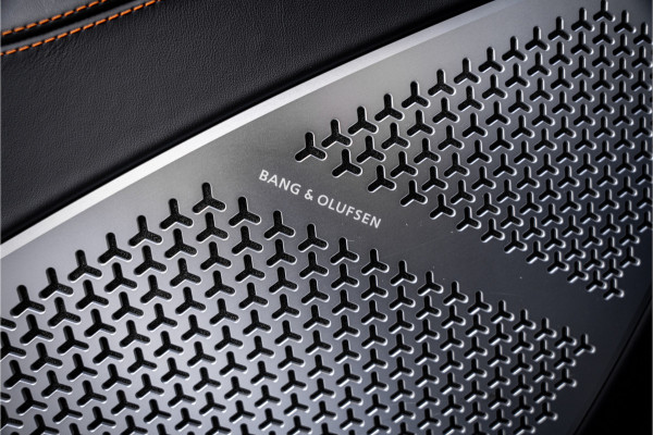 Lamborghini Urus 4.0 V8 - 5-zits l Akrapovic l Panorama l B&O | Dealer O.H.