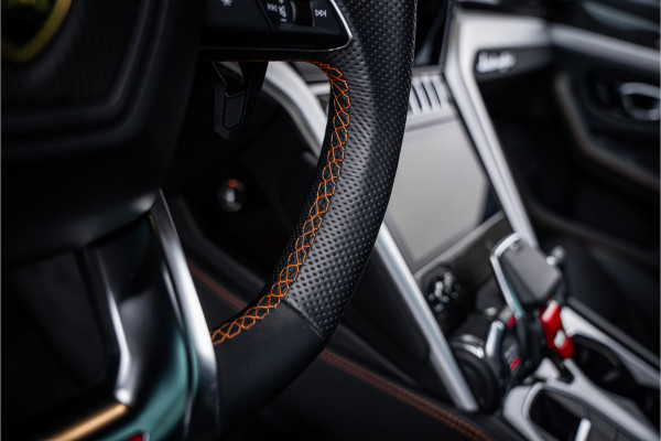 Lamborghini Urus 4.0 V8 - 5-zits l Akrapovic l Panorama l B&O | Dealer O.H.