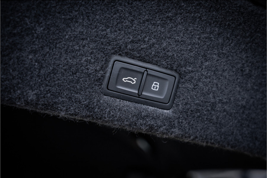 Lamborghini Urus 4.0 V8 - 5-zits l Akrapovic l Panorama l B&O | Dealer O.H.